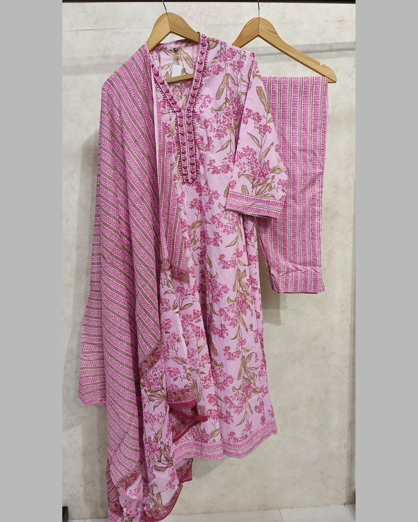 Pink Floral Printed Cotton Kurta Set