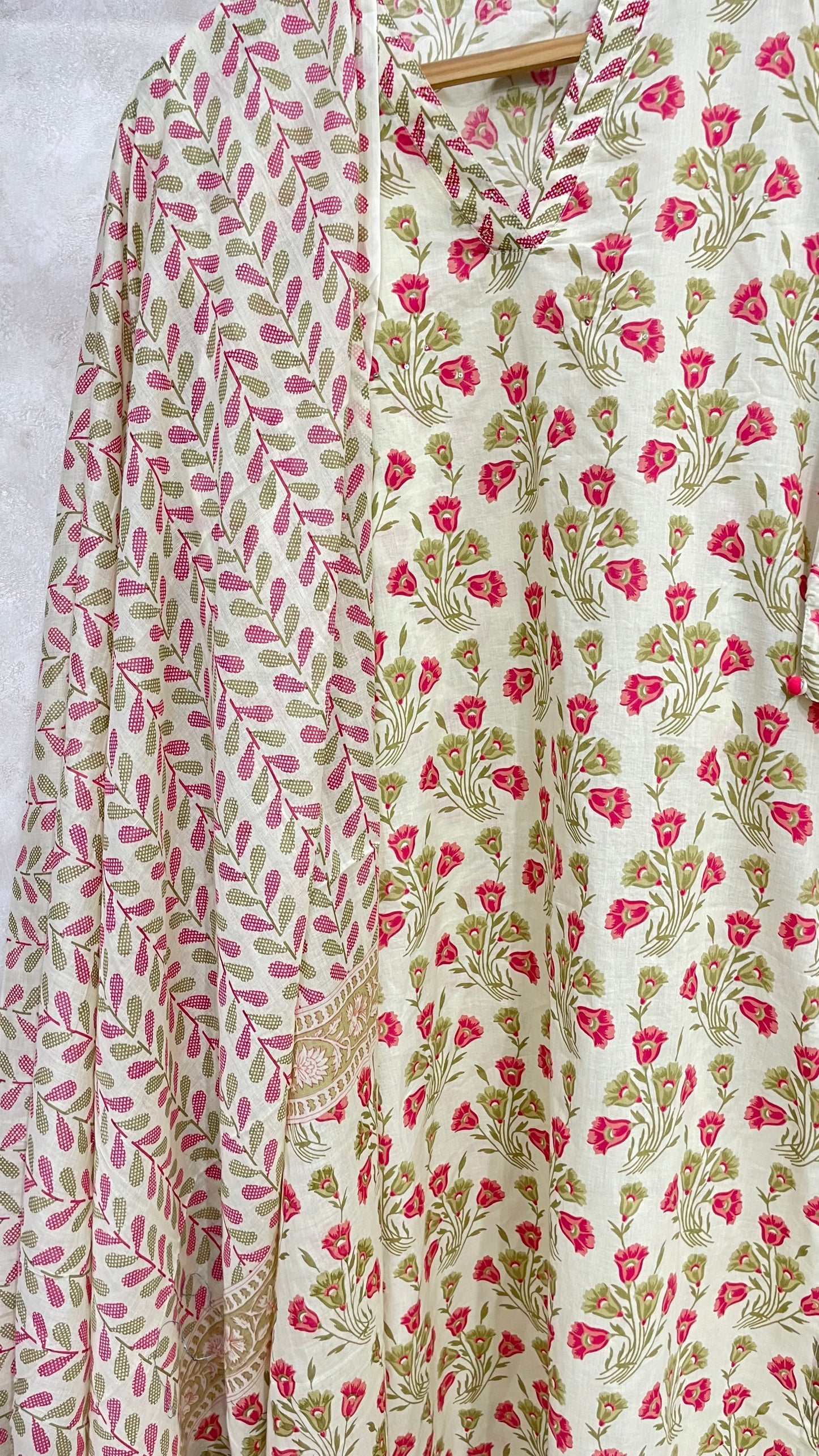 IVORY PINK FLORAL COTTON KURTA SET