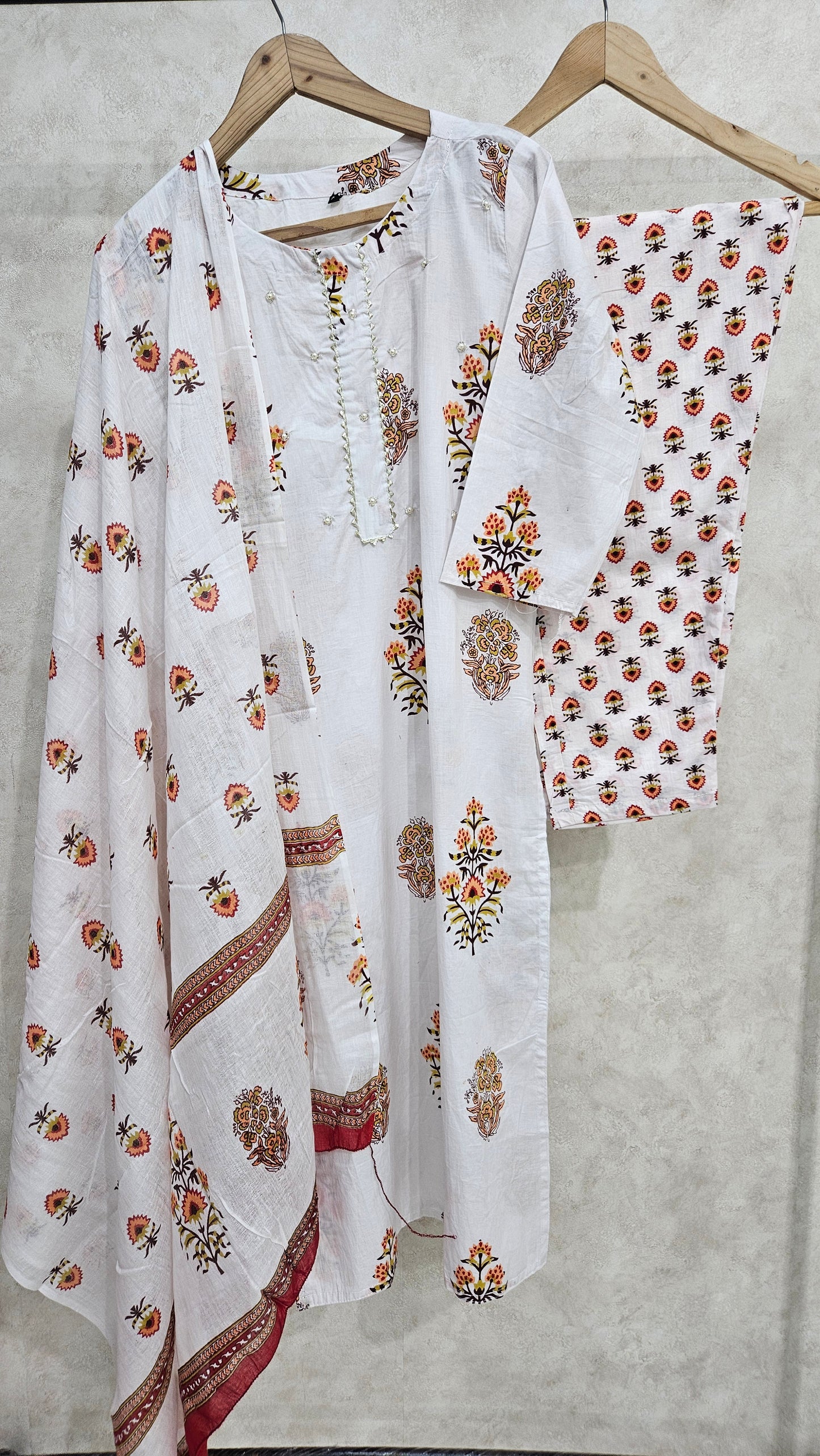 WHITE BLOCK PRINTED COTTON KURTA SET